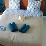 3 Privees Dans Un Jardin D'hiver, Garage Voiture, Velos, Motos * Tourville-sur-Arques