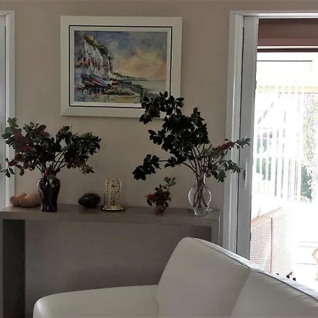 3 Privees Dans Un Jardin D'hiver, Garage Voiture, Velos, Motos Rum i privatbostad Tourville-sur-Arques