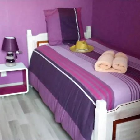 3 Privees Dans Un Jardin D'hiver, Garage Voiture, Velos, Motos