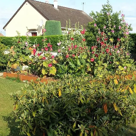 3 Privees Dans Un Jardin D'hiver, Garage Voiture, Velos, Motos * Tourville-sur-Arques