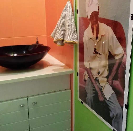 3 Privees Dans Un Jardin D'hiver, Garage Voiture, Velos, Motos Tourville-sur-Arques